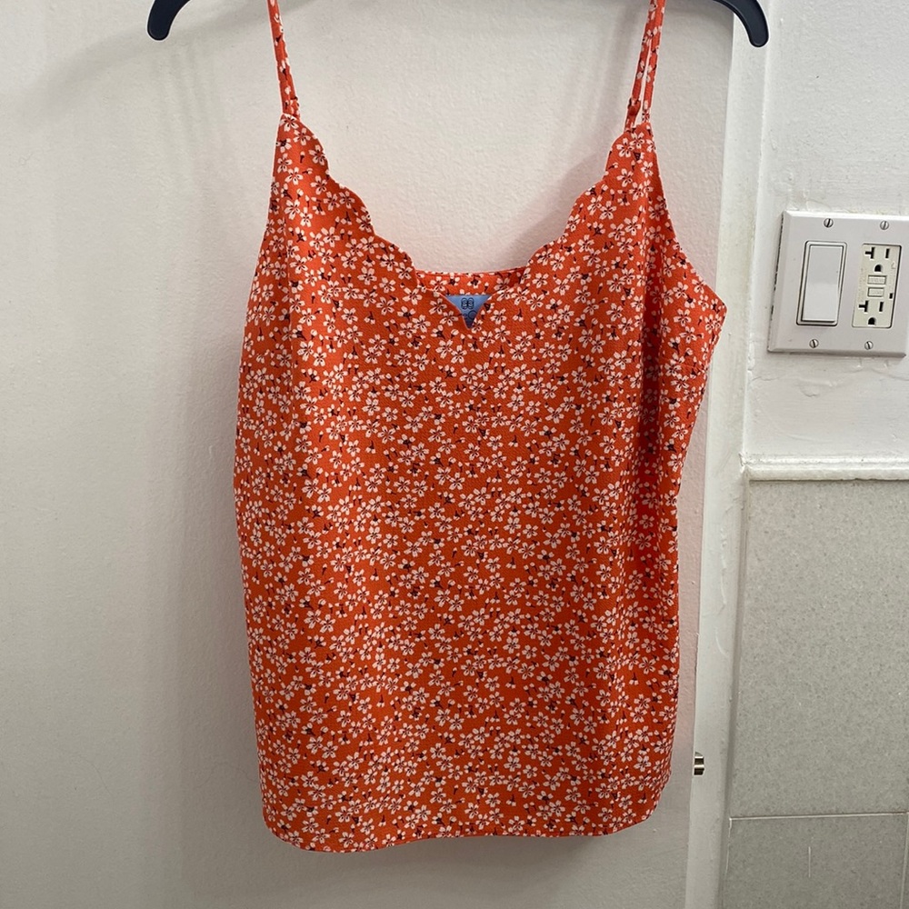 Cece scallop detail tank-coral floral pattern